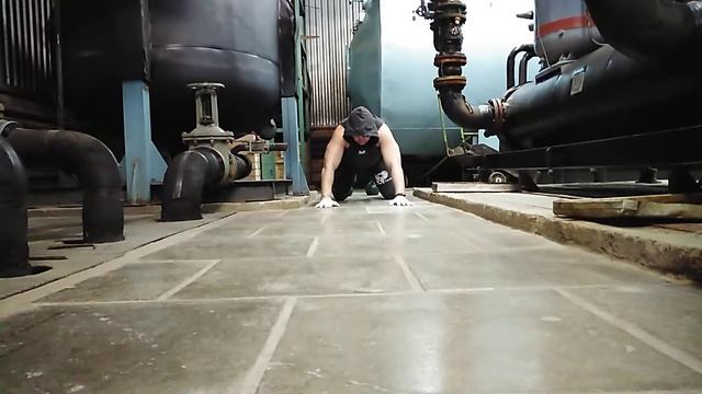 Отжимания от пола на МАКС 48 / Заводской качок смотреть онлайн