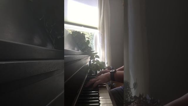 Congratulations- By Mac Miller on an old piano! смотреть онлайн
