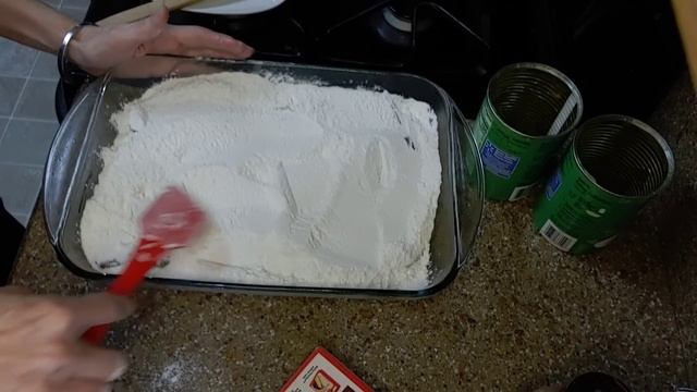 Apple Dump Cake 3 ingredients with 1 Optional ingredient смотреть онлайн