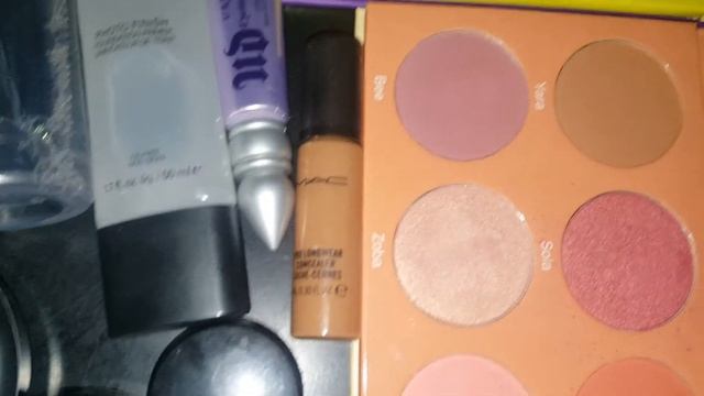 The Makeup Basket of The Week смотреть онлайн