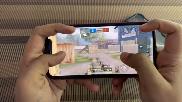 iPhone XR Vs iPhone 11 For Pubg Competitive in 2021🔥|Which One is Best? смотреть онлайн