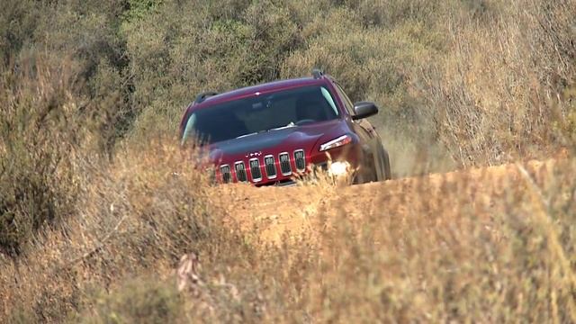 Jeep Cherokee Trail Hawk Off-road footage смотреть онлайн