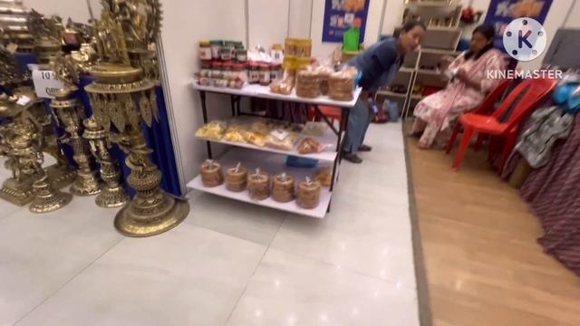Kathmandu Marriott & More смотреть онлайн