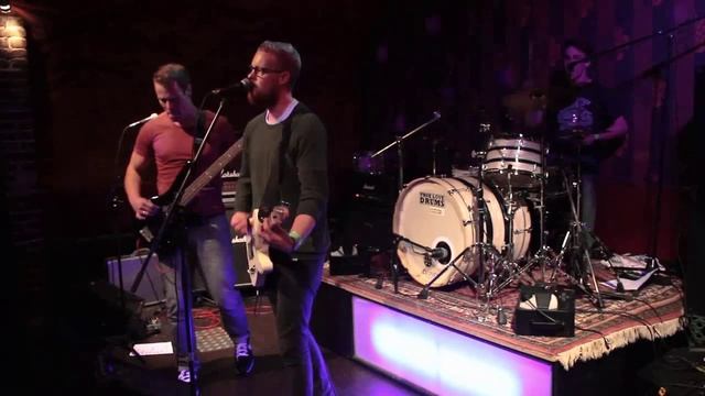 Messengers - Room With No Windows - live смотреть онлайн