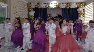 Танец "Не хочу уходить из сада"