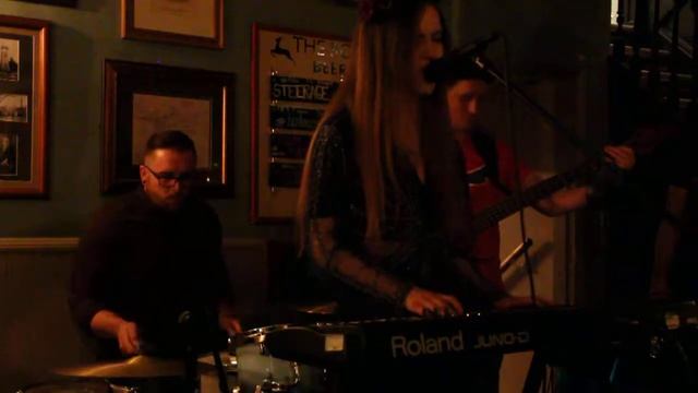 Sisters Of The Moon Performed By Julia Mosley смотреть онлайн