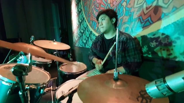 Alter Live at RRI Fest 2019 - Feelings // Cinderella by Mac Miller // Adult (Drum Cam) смотреть онлайн