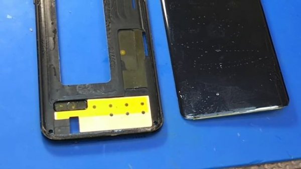 Замена стекла Galaxy S8