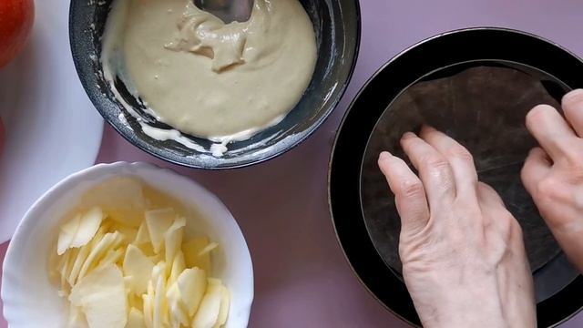 APPLE CAKE only 4 ingredient (NO OVEN!) 🍎 смотреть онлайн