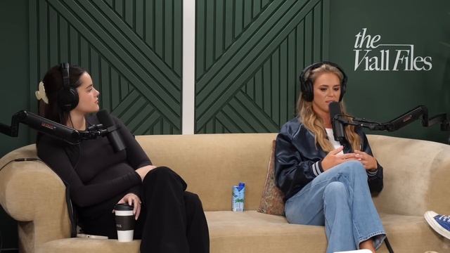 Going Deeper with Olivia Flowers Plus Special Forces, Kathy Hilton’s Party, and American Royalty смотреть онлайн