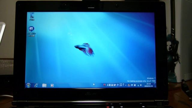 Eee PC in Windows7beta (build7000) смотреть онлайн