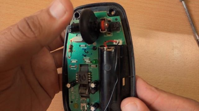 Dell Wireless Mouse Repair (Scrolling Issue) смотреть онлайн