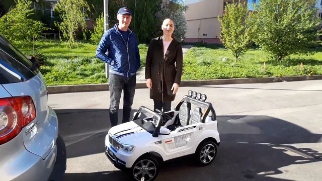 Купили детскую машину в Мотя Бегемот