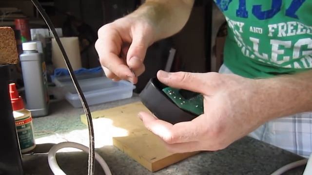 Fixing Power Window Switch in VX Commodore смотреть онлайн