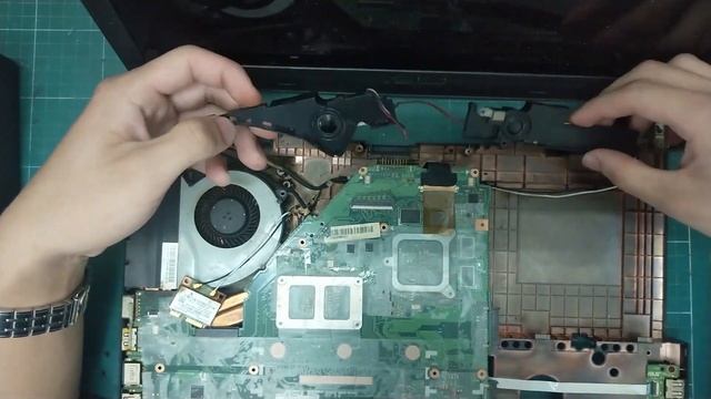 ASUS X550JK 喇叭破音維修更換 筆電喇叭維修 смотреть онлайн