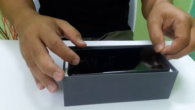 Iphone 8 plus Unboxing смотреть онлайн