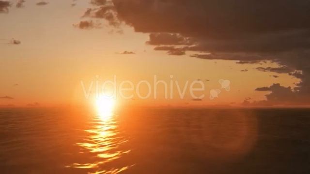 Beautiful Sunset, Amazing Colors, Light Beam Shining Through the Cloud by FlashMovie смотреть онлайн