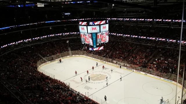 10000$ Crazy Boxes Seats | Chicago Blackhawks Edition смотреть онлайн