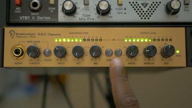 grns: Fredenstein V.A.S Compressor - Drums 2 (Punchy) смотреть онлайн