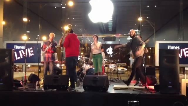 Sidewalk Chalk - LPK Apple Store (Chicago) смотреть онлайн