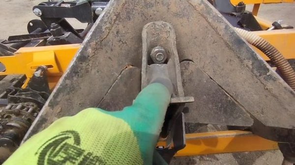 ремонт сеялок СКП 2-1 ОМИЧКА.Замена лапок,сложная(неудобная)конструкция слабые крепежи.#алекс_юстас