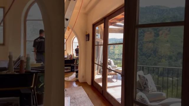 Applying Ceramic Film on a Residential property смотреть онлайн