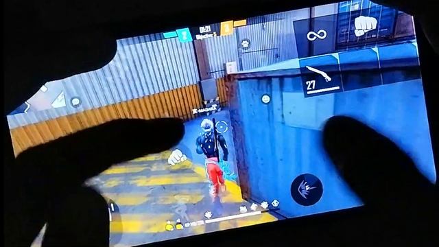 LONE WOLF ONE TAP KING 👑 / iphone 8 plus Handcam ⚡ смотреть онлайн