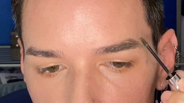 Electric eyelash curler // does it work? смотреть онлайн