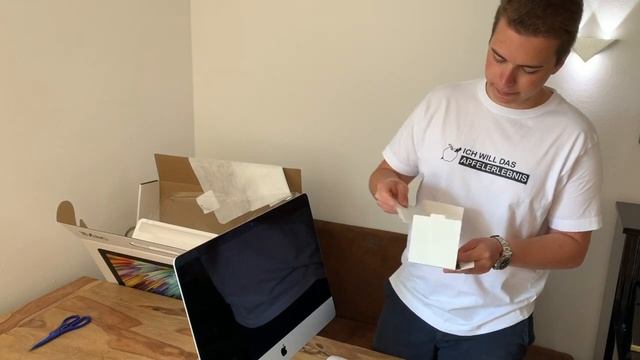 Apple iMac 2019 21,5" Unboxing смотреть онлайн