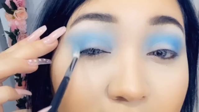 “🦋Once in a blue moon🌙 🦋” inspired makeup look Electric blue 💙 смотреть онлайн