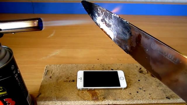 РАСКАЛЕННЫЙ НОЖ VS apple 5s iphone смотреть онлайн