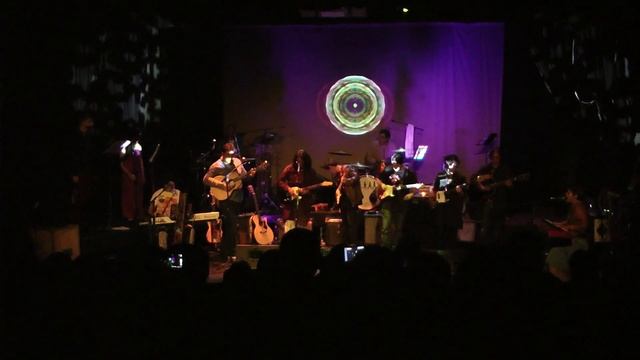 Apple Scruffs - Give me love (Give me peace on earth) смотреть онлайн