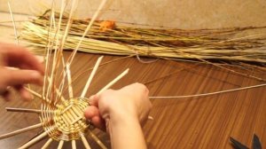 Русская ива. Урок 8. Плетение круглого донышка послойным плетением