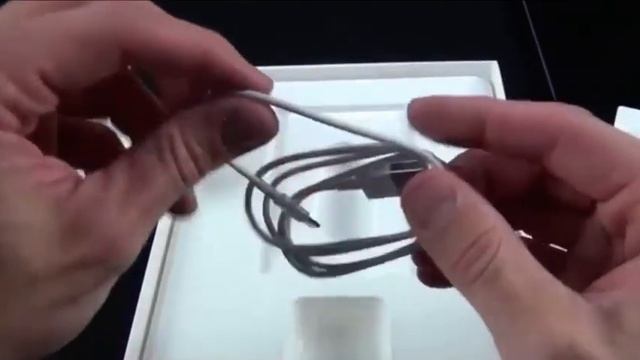 New Apple iPad (4th Generation): Unboxing and Demo смотреть онлайн