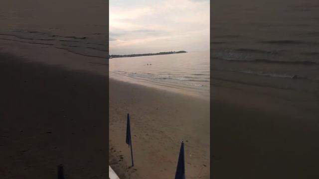 Apple Tree Resort and Hotel swimming pool and beach ❤️ смотреть онлайн