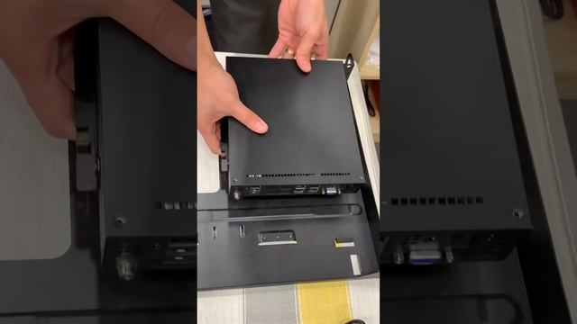 Supermicro E200 system and Rack Mount Tray installation смотреть онлайн