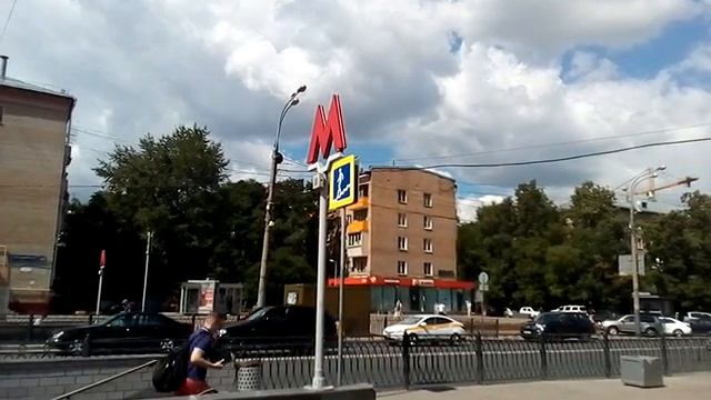 Москва 330 куда выходить со станции метро Перово? Где какой номер выхода из вестибюля летом днем смотреть онлайн