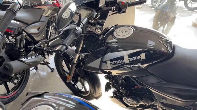 Taking Delivery Of New 2023 Pulsar 125 Split Seat Disk Top Model 🔥 смотреть онлайн