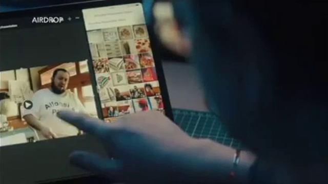 Apple Ad Mock Up смотреть онлайн