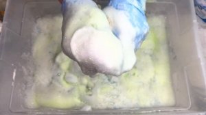 Asmr sponge squeezing 💚💚green paste💚💚