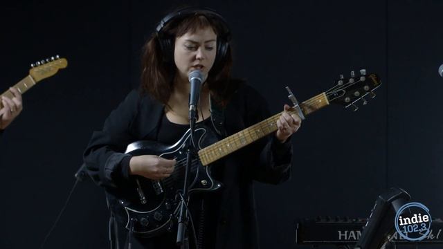 Angel Olsen "Lark" смотреть онлайн