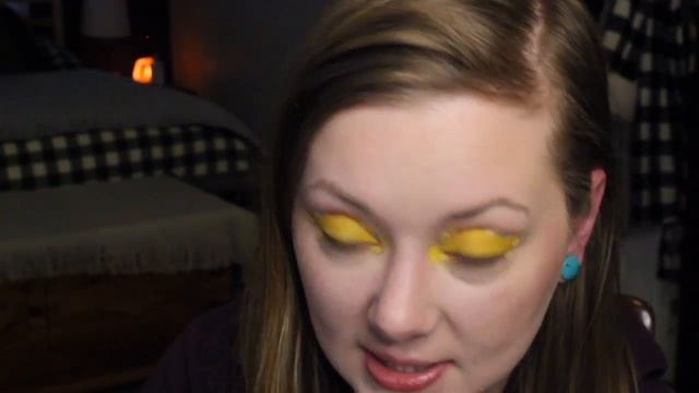 Six Point Brewery Party Favors Hazy IPA | Beauty and Brews смотреть онлайн