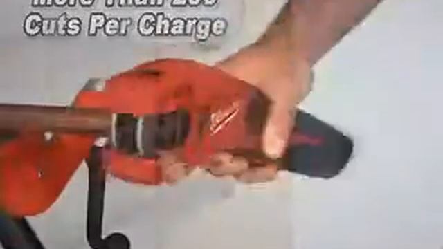 Milwaukee M12 C12PC rezak trubek смотреть онлайн