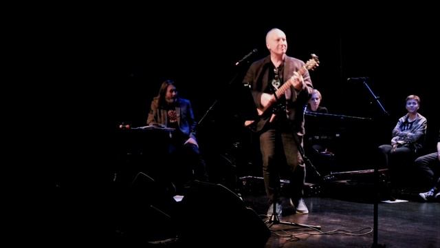 Mucha kosmita - Kuba Sienkiewicz смотреть онлайн