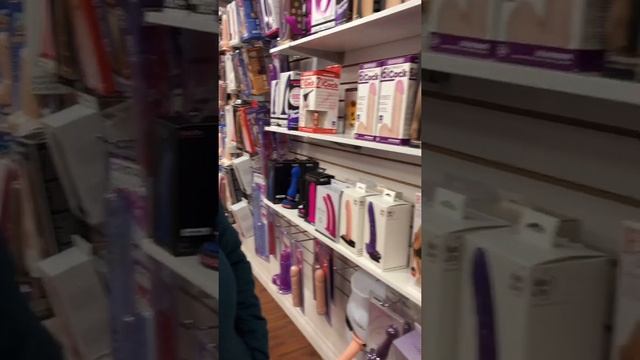 Adult shop tour with mama смотреть онлайн