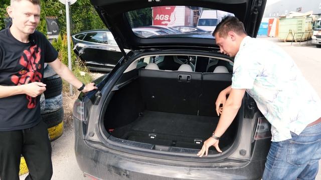 Tesla Model S - Co się ZMIENIŁO PRZEZ 10 LAT? 🤔 смотреть онлайн