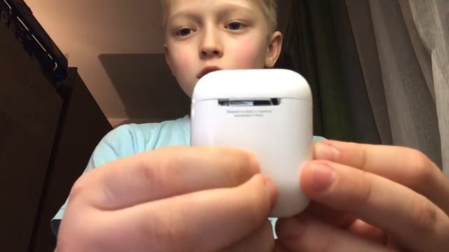 Обзор копии AirPods смотреть онлайн