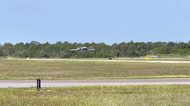 The SIX SEAT Velocity V-Twin taking off for the first time!! смотреть онлайн