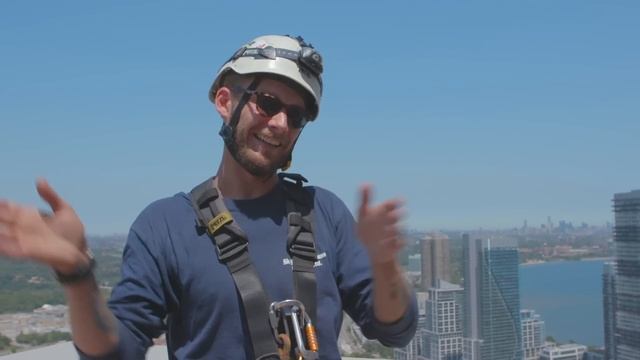 Day in the Life of a Window Washer in Toronto смотреть онлайн