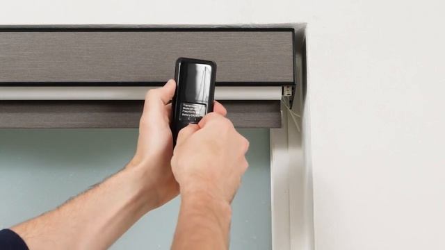 How to Program the Remote For Your William Morris Roller Shades смотреть онлайн